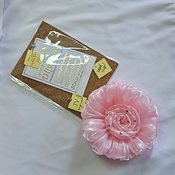 Hand Crafted Prom Corsage Flower with Graduation Card - Picture 16 of 17